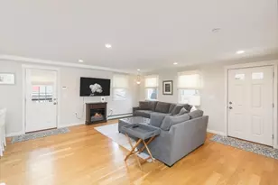 333 Merrimac St, Newburyport, MA 01950 - Photo 13