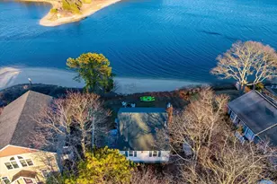 242 Edgewater Dr E, Falmouth, MA 02536 - Photo 5