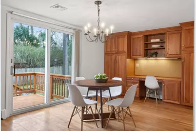 7 Oakdale Ave, Wellesley, MA 02482 - Photo 11