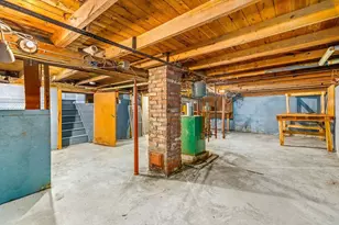 298 Collette St, New Bedford, MA 02746 - Photo 19