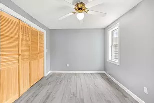 298 Collette St, New Bedford, MA 02746 - Photo 13