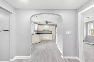 298 Collette St, New Bedford, MA 02746 - Photo 11