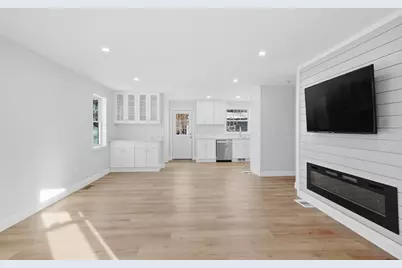 19 Garden Street #19, Haverhill, MA 01830 - Photo 5