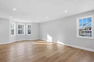 19 Garden St, Haverhill, MA 01830 - Photo 9