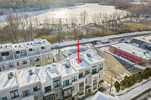 196 Gardner St, Boston, MA 02132 - Photo 25