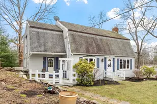 125 Eastern Ave, Essex, MA 01929 - Photo 3