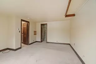 125 Eastern Ave, Essex, MA 01929 - Photo 15