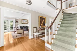 33 Hundreds Cir, Wellesley, MA 02481 - Photo 3