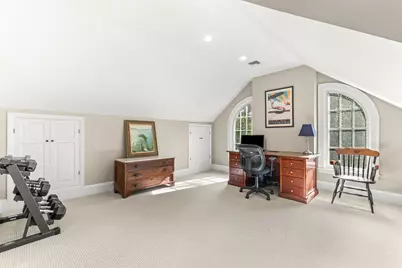 33 Hundreds Cir, Wellesley, MA 02481 - Photo 33