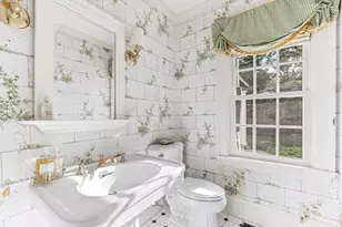 33 Hundreds Cir, Wellesley, MA 02481 - Photo 19