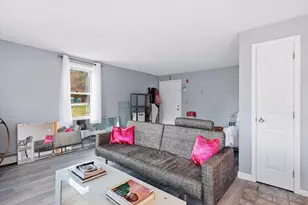 39 Lantern Ln, Dracut, MA 01826 - Photo 5