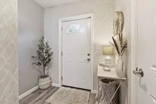 22 Apthorp St, Worcester, MA 01606 - Photo 3