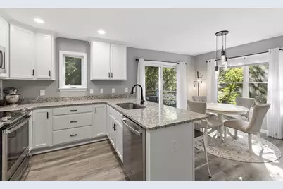 22 Apthorp St, Worcester, MA 01606 - Photo 7