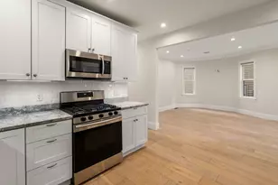 21 Peverell, Boston, MA 02125 - Photo 11