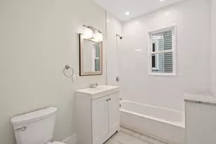 21 Peverell, Boston, MA 02125 - Photo 9