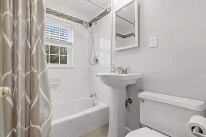 20 Hilltop Ter, Woburn, MA 01801 - Photo 11