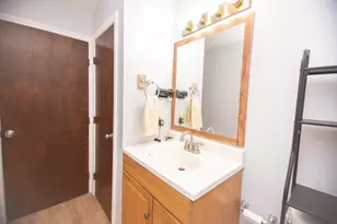 10 Wrentham Rd, Worcester, MA 01602 - Photo 23