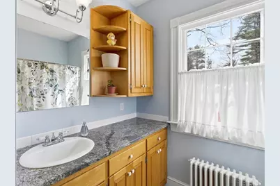 38 Hillside Ave, Bedford, MA 01730 - Photo 17