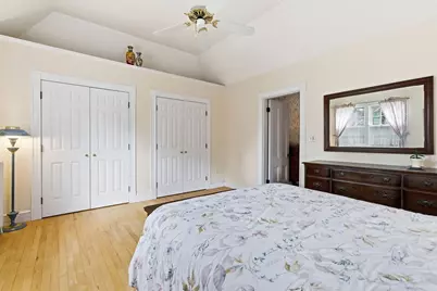 38 Hillside Ave, Bedford, MA 01730 - Photo 23