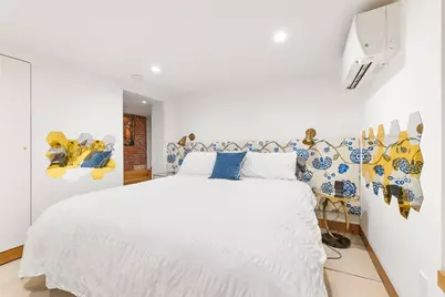 33 Worcester St #1, Boston, MA 02118 - Photo 17