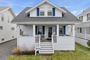 62 C St, Hull, MA 02045 - Photo 1