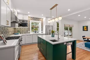 19 Forest St, Newton, MA 02461 - Photo 7