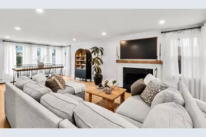 588 Andover St, Lowell, MA 01852 - Photo 17