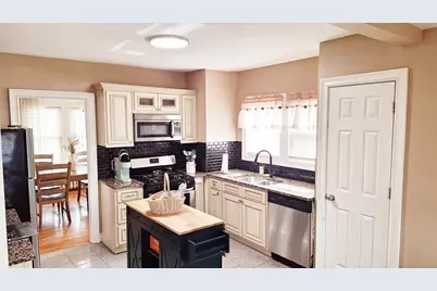 100 Belvidere St, Springfield, MA 01108 - Photo 7