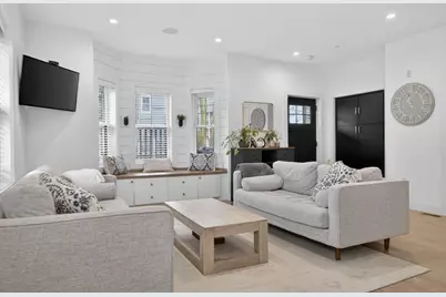 13 Quincy St #A, Somerville, MA 02143 - Photo 5