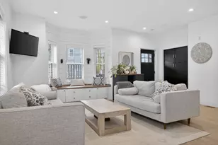 13 Quincy St, Somerville, MA 02143 - Photo 5