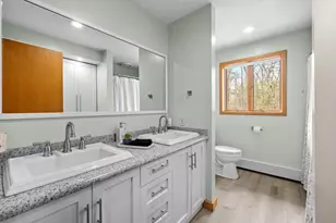 275 Chestnut St, Uxbridge, MA 01569 - Photo 25