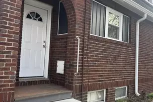 122 Bellevue Ave, Springfield, MA 01108 - Photo 3