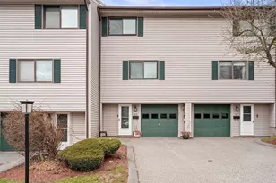 23 Pebble Pl, Malden, MA 02148 - Photo 13