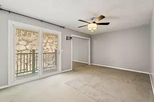 23 Pebble Pl, Malden, MA 02148 - Photo 7