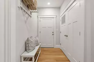 593 Somerville Ave, Somerville, MA 02143 - Photo 15