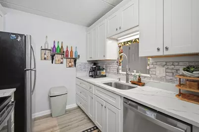 32 Maple Crest Cir #G, Holyoke, MA 01040 - Photo 15