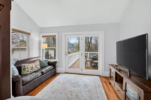 52 Maple St, Hamilton, MA 01982 - Photo 17