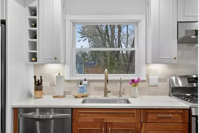 52 Maple St, Hamilton, MA 01982 - Photo 15