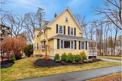 52 Maple St, Hamilton, MA 01982 - Photo 3