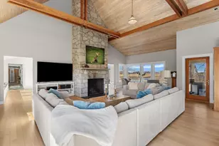 80R Eastern Ave, Essex, MA 01929 - Photo 15