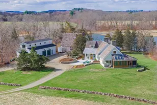 80R Eastern Ave, Essex, MA 01929 - Photo 3