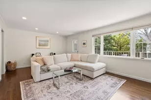 16 Wiswall Cir, Wellesley, MA 02482 - Photo 9