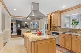 10 Peartree Dr, Westwood, MA 02090 - Photo 3