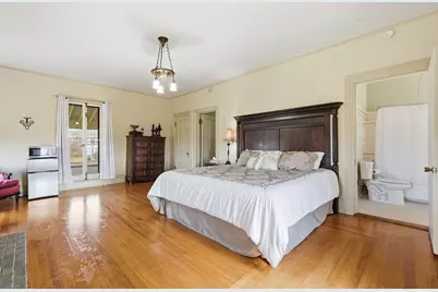 270 Maple St, Springfield, MA 01105 - Photo 23