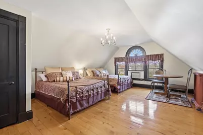 270 Maple St, Springfield, MA 01105 - Photo 35