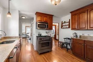 41 Governor Winthrop Rd, Somerville, MA 02145 - Photo 15