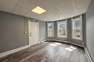 133 University Ave, Lowell, MA 01854 - Photo 3