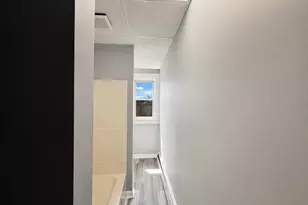 133 University Ave, Lowell, MA 01854 - Photo 9