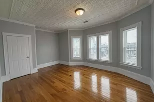 133 University Ave, Lowell, MA 01854 - Photo 1