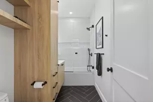 32 Columbia St, Brookline, MA 02446 - Photo 13